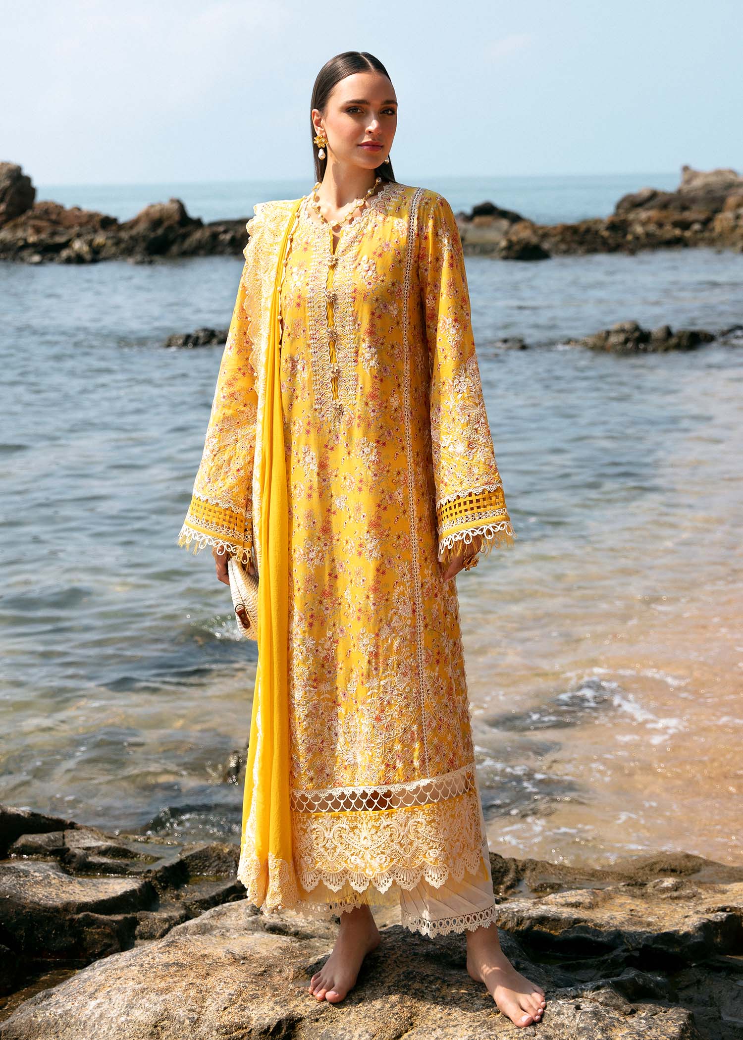 kanwal Malik | Mayal Luxury Lawn | Elara