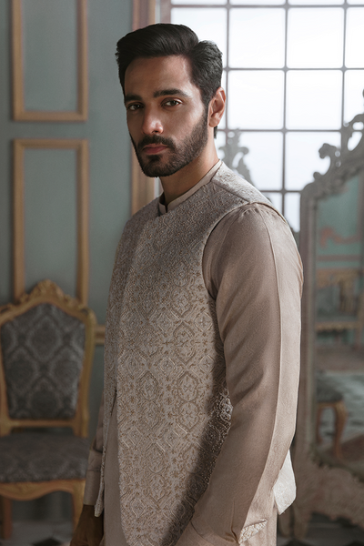 Republic By Omar Farooq | Luxury Rtw | Pearl White Hand-Embellished Waistcoat -  Eastern Luxury RTW - Original Designer Dress - House of Maryam