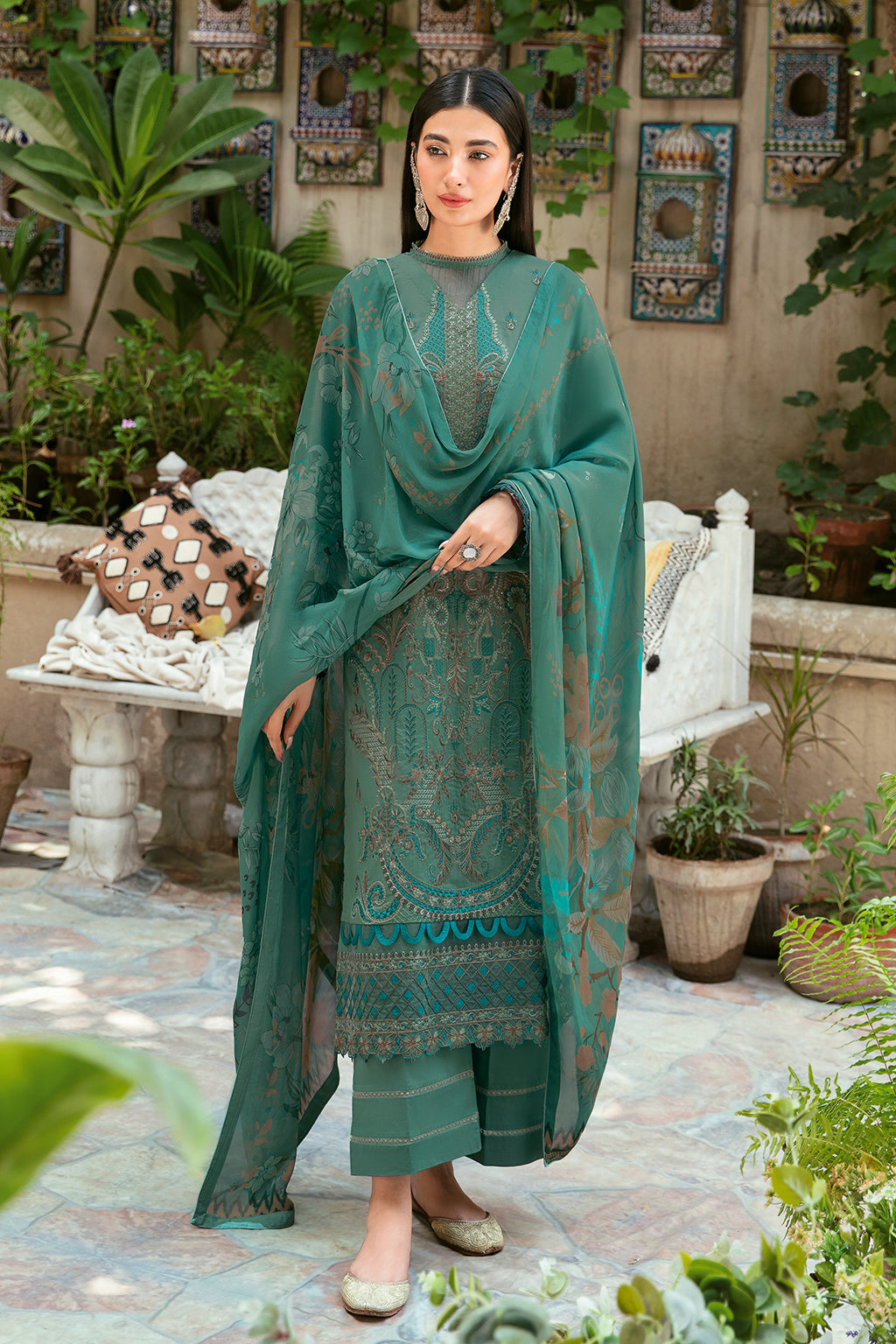 Ramsha | Luxury Lawn 24 | L-804