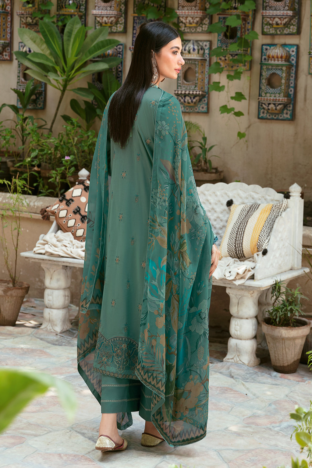 Ramsha | Luxury Lawn 24 | L-804 by Designer Ramsha - House of Maryam - Pakistani Designer Ethnic Wear in {{ shop.shopifyCountryName }}