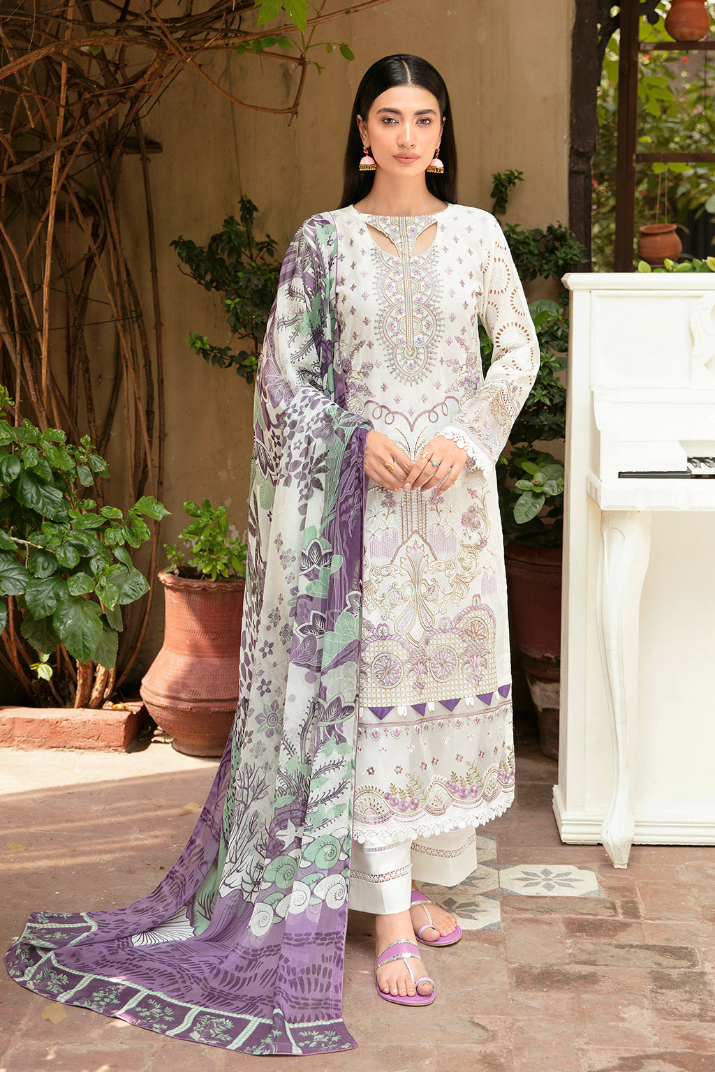 Ramsha | Mashaal Luxury Lawn | L-809 -  Ramsha Luxury -  House of Maryam