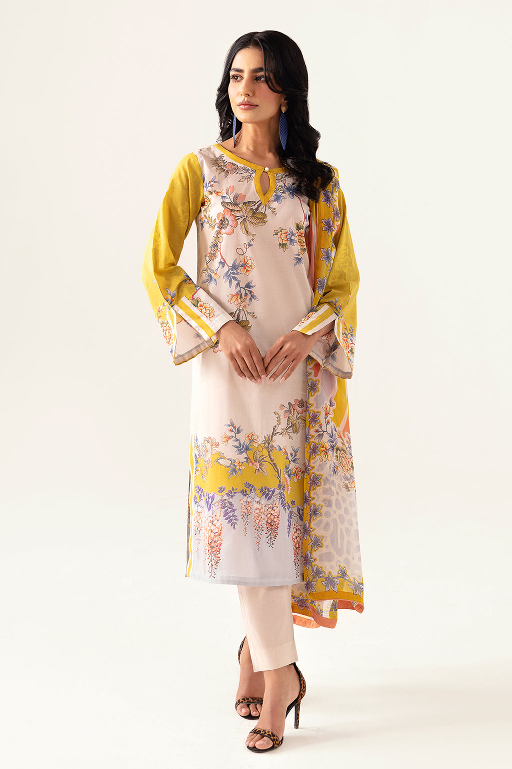 Ramsha | Pinted Lawn | RP-111 by Ramsha - House of Maryam