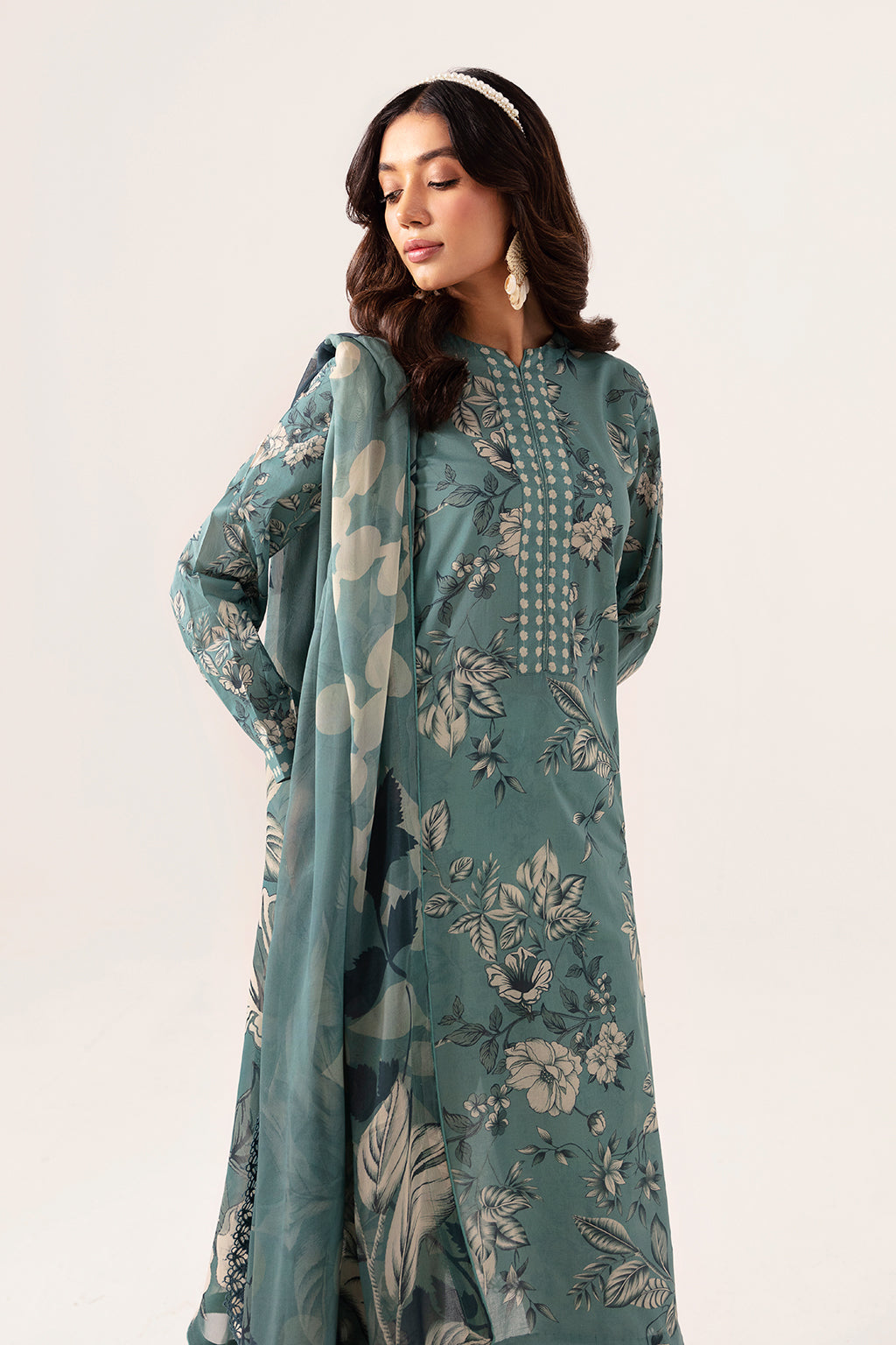 Ramsha | Pinted Lawn | RP-104 by Ramsha - House of Maryam