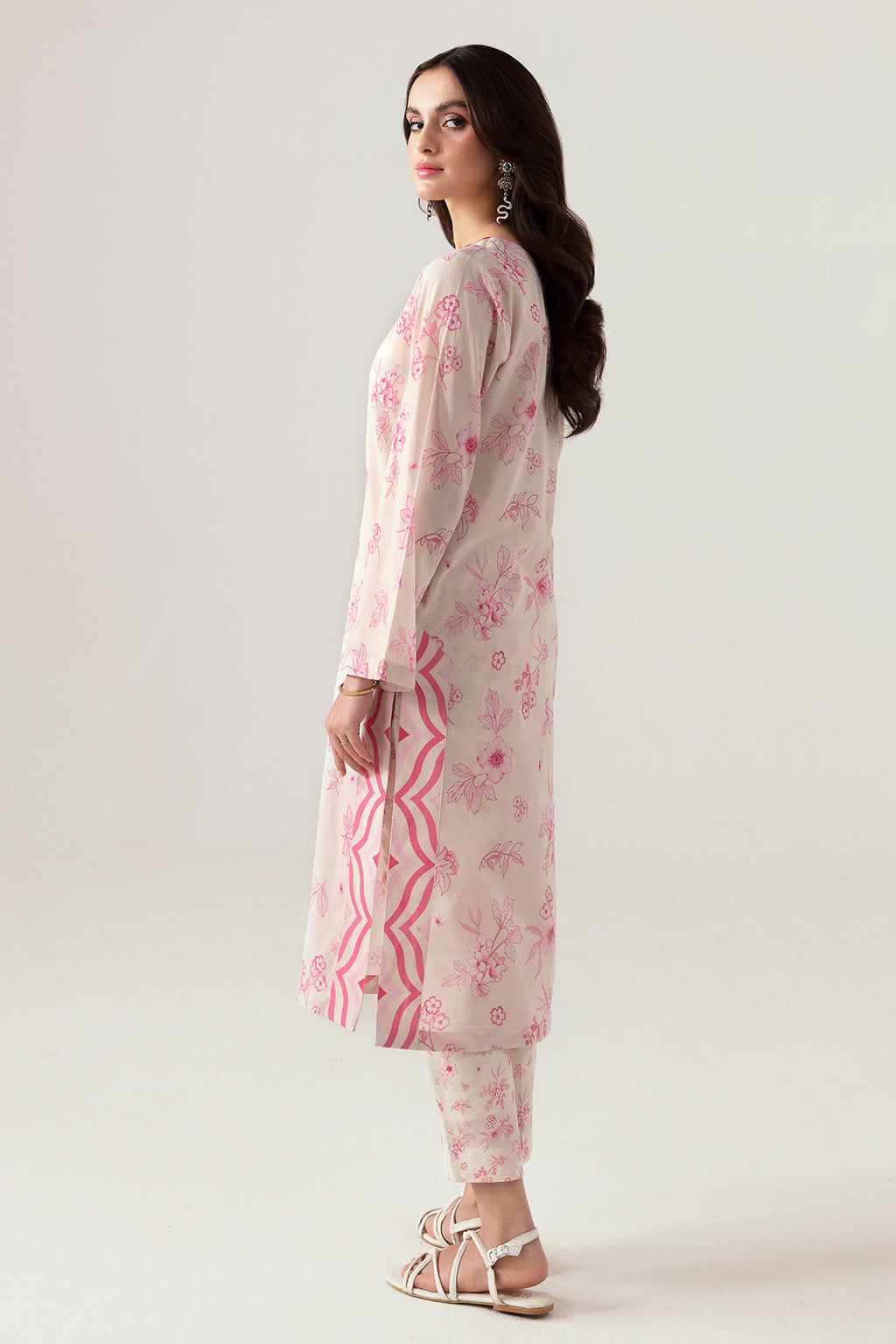 Ramsha | Pinted Lawn | RP-105 by Ramsha - House of Maryam