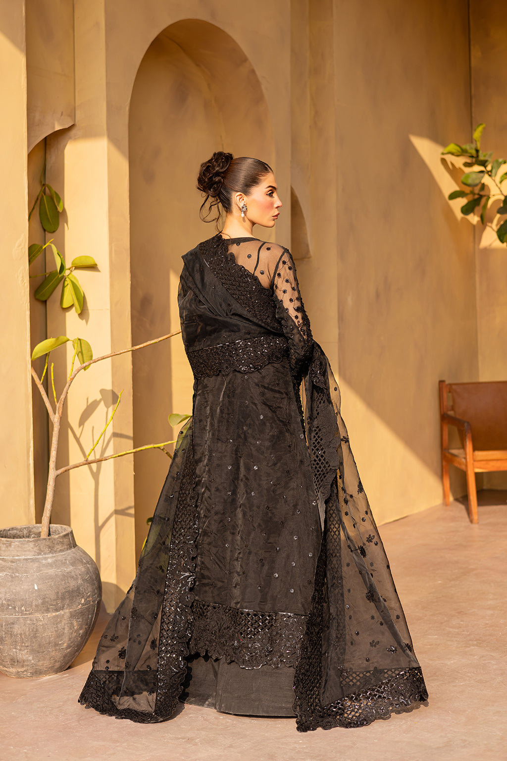 Emaan Adeel I Regalia Luxury Formals I VELVRA -  Emaan Adeel Ladies Clothes - Original Designer Dress - House of Maryam