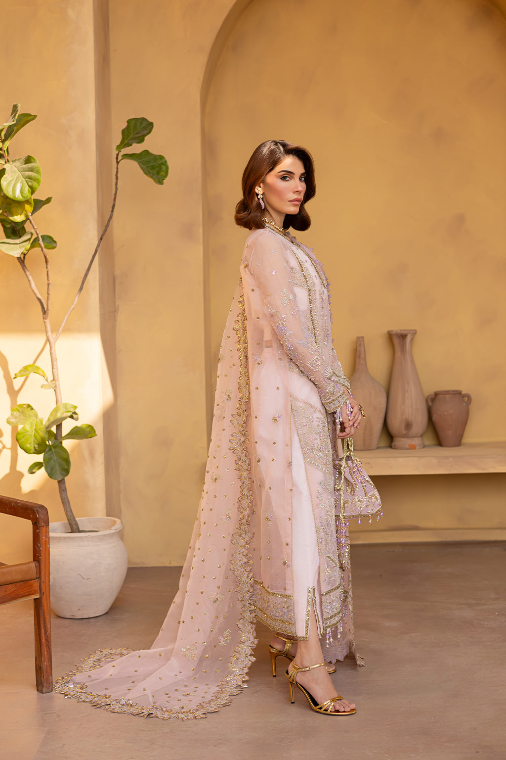 Emaan Adeel I Regalia Luxury Formals I VELOURA -  Emaan Adeel Ladies Clothes - Original Designer Dress - House of Maryam