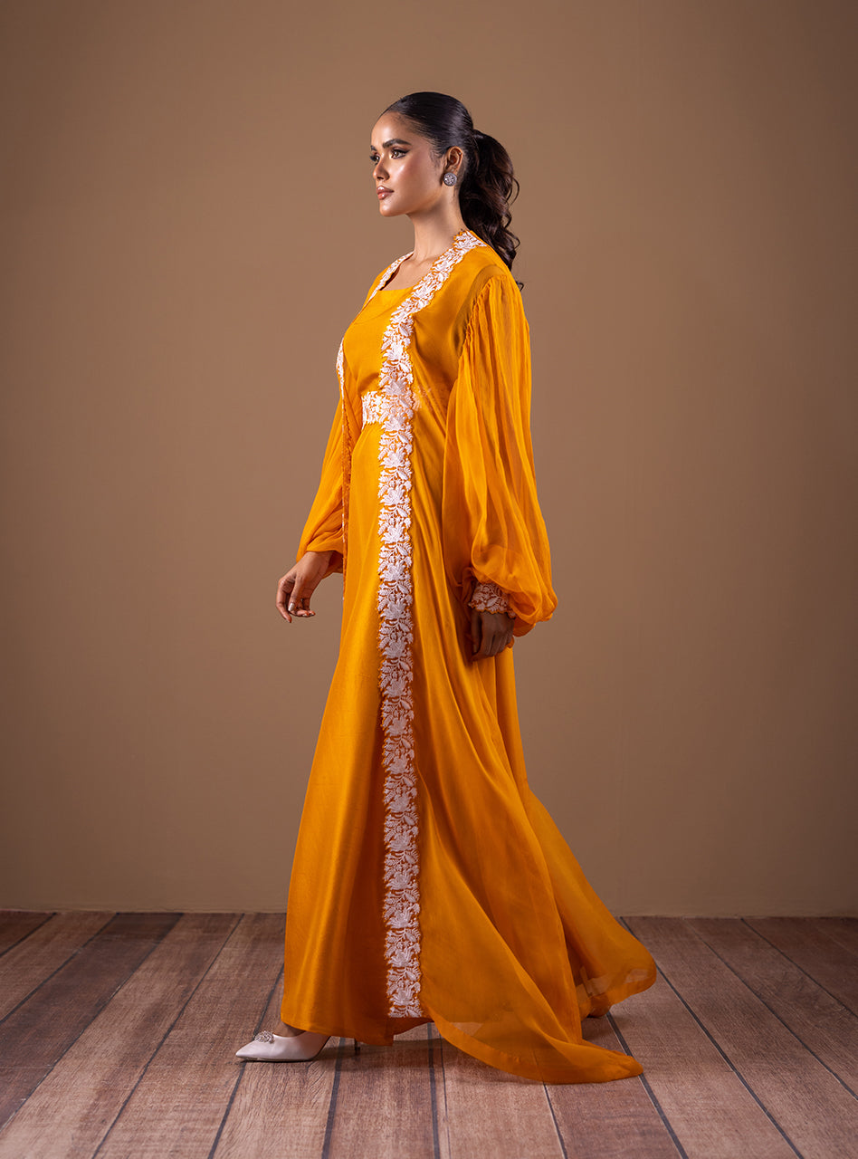 Zainab Chottani | Semi Formals | AMBER FLOW