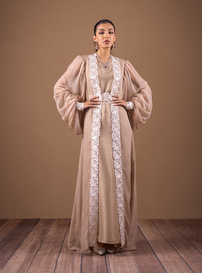 Zainab Chottani | The Kaftan Edit | Champagne Flow, image 4