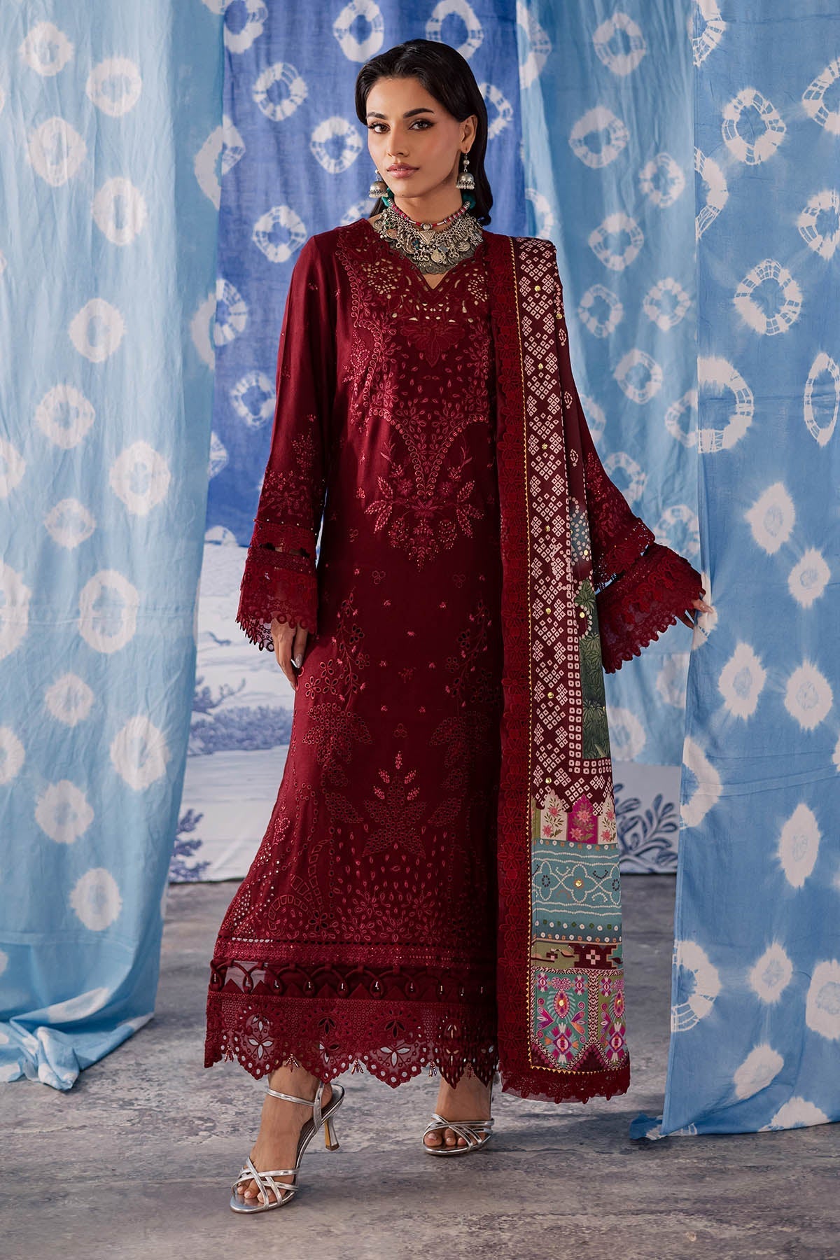 Nureh | Bazaar Luxe 25 | NE-204-1