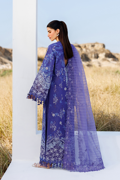 Emaan adeel | Sunlit Groove Luxury Lawn 26 | PETAL PULSE-2