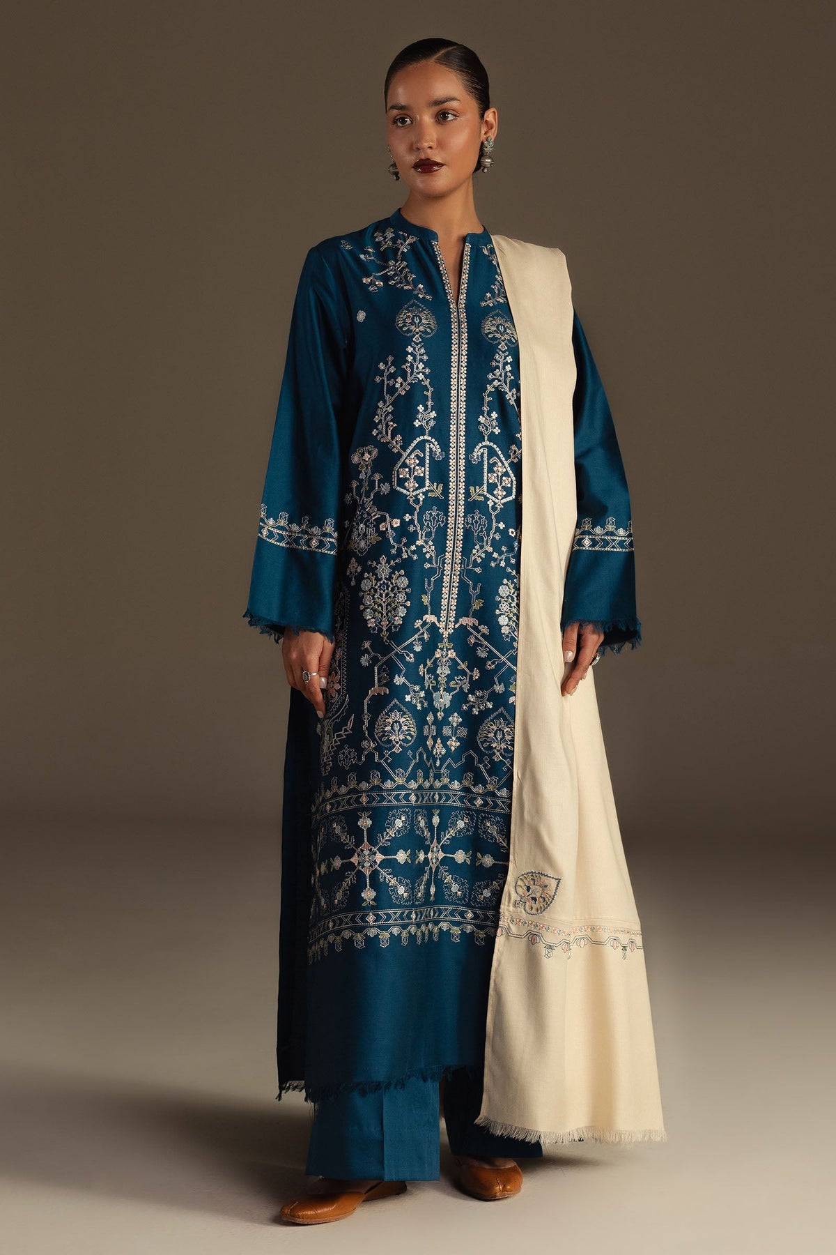 Zara Shahjahan | Pret A W 25 | Elina-1