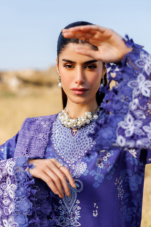 Emaan adeel | Sunlit Groove Luxury Lawn 26 | PETAL PULSE-3