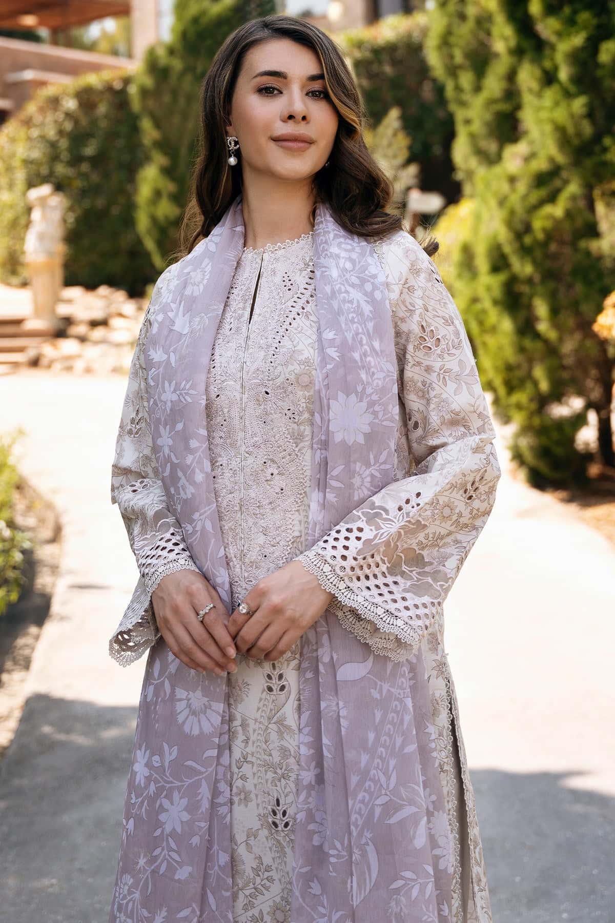Afrozeh | Damask The Holiday Edit 25 | Lunetta A -  Afrozeh Ladies Clothes -  House of Maryam