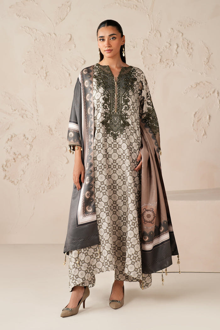 Baroque | Luxury Pret 25 | UF-4302