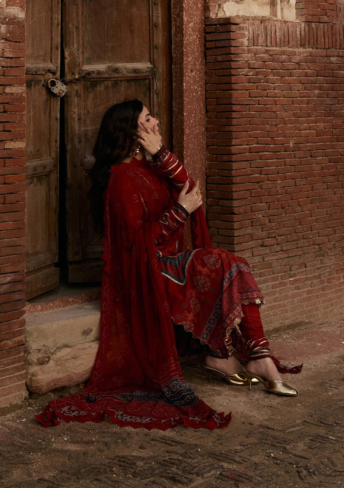Kahf Premium | Prints Collection 26 | KPS-1A SURKH NOOR, image 4