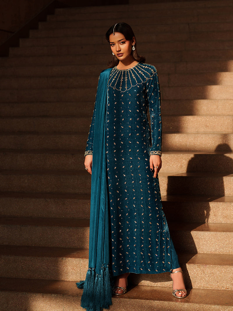 Caia | Luxury Velvet Edit 25 | Nora (Blue)