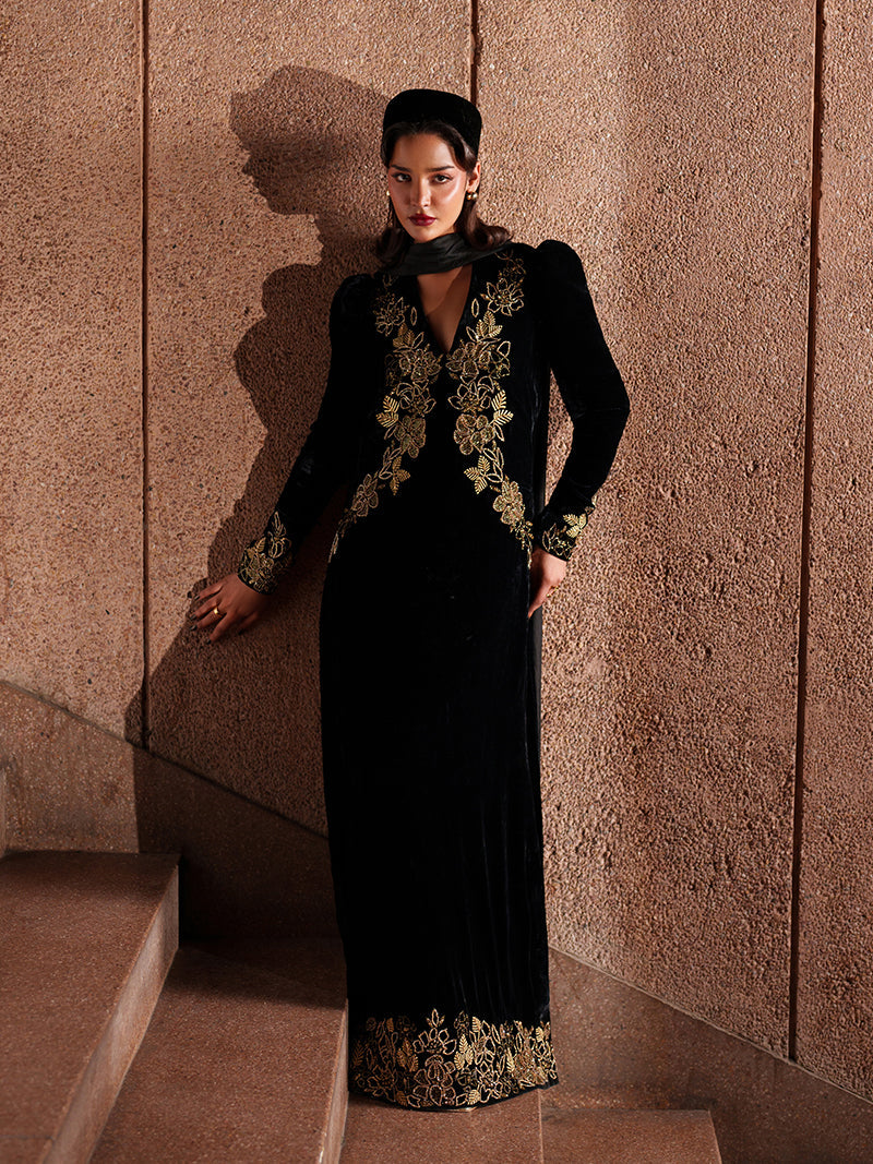 Caia | Luxury Velvet Edit 25 | Eclipse