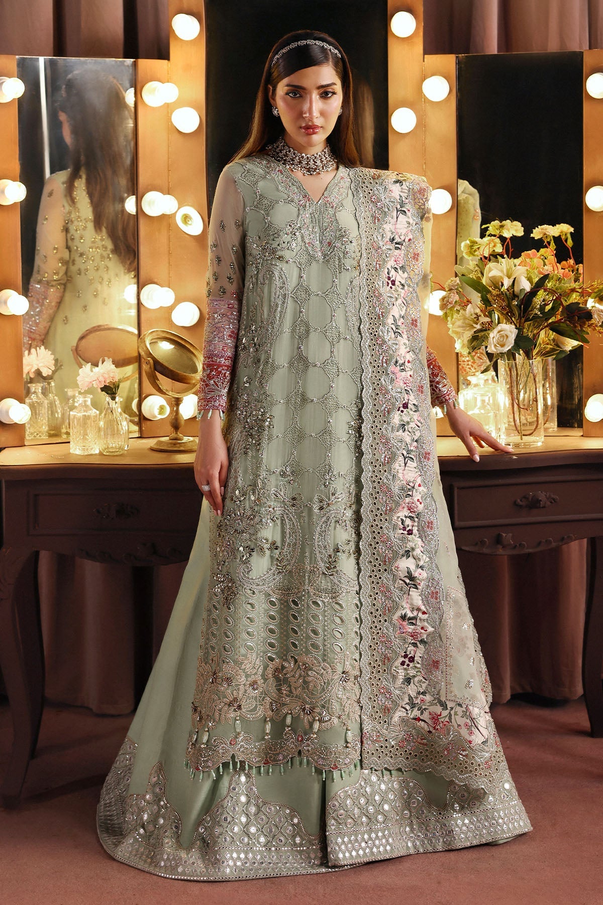 Nureh | Jhoomro 25' | NL-86 Insia -  Nureh jhoomro 25 - Original Designer Dress - House of Maryam