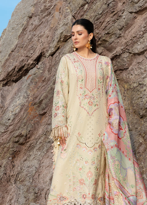 Sadaf Fawad Khan | Lawn 26 | Sunehri, image 3