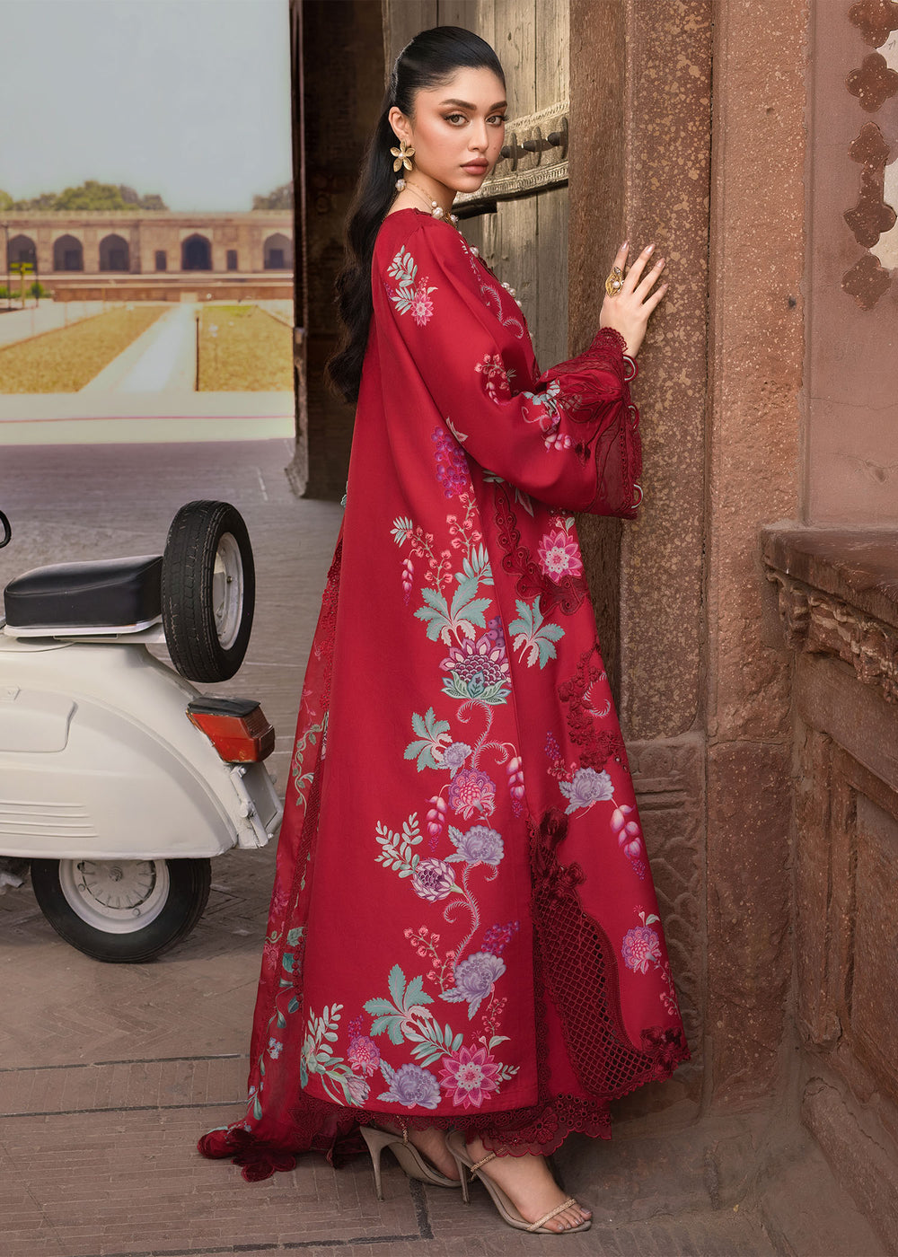 Saira Shakira | Bloom Lawn | ZELIE 1A-2