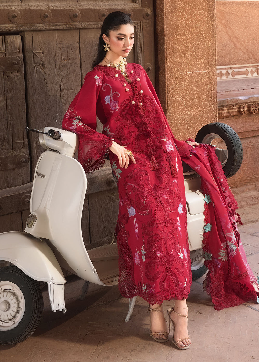 Saira Shakira | Bloom Lawn | ZELIE 1A, image 5