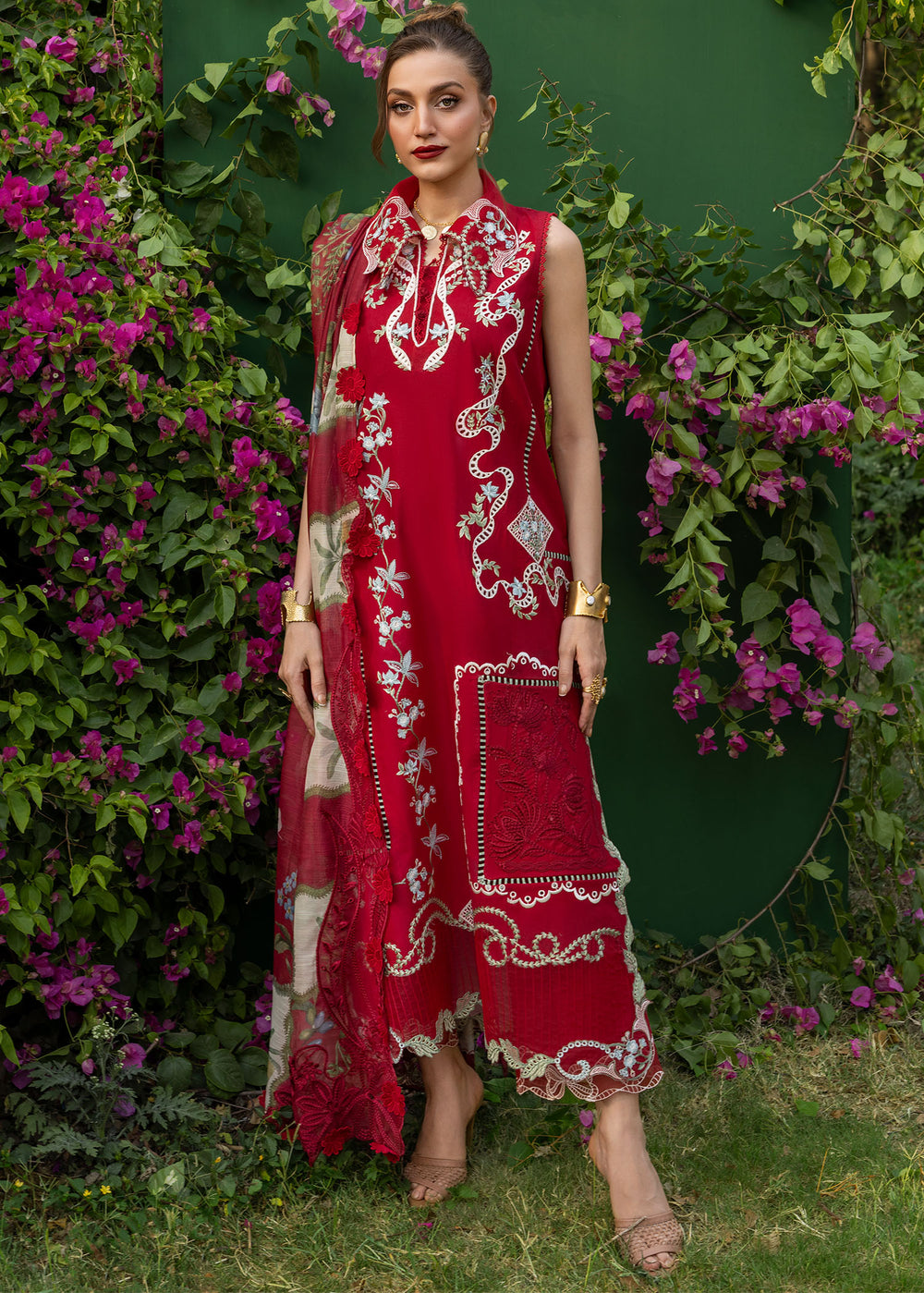 Saira Shakira | Bloom Lawn | ELISE 1B