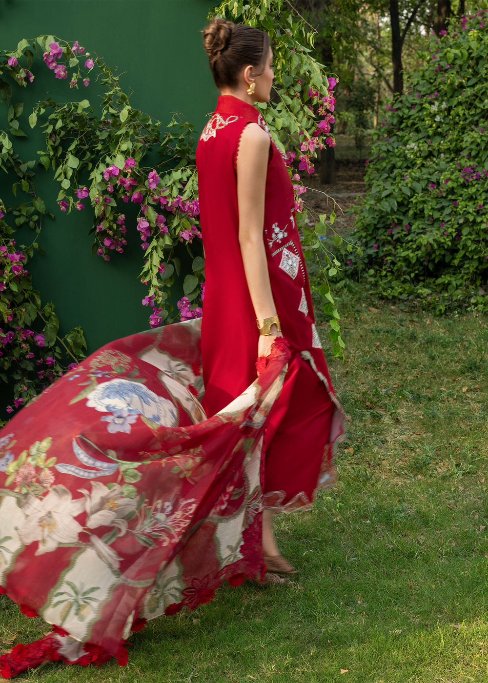 Saira Shakira | Bloom Lawn | ELISE 1B, image 2