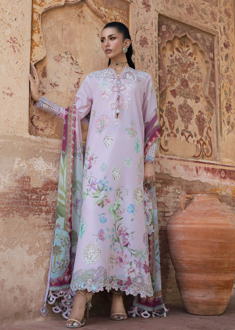 Saira Shakira | Bloom Lawn | MAELLE 1B-4