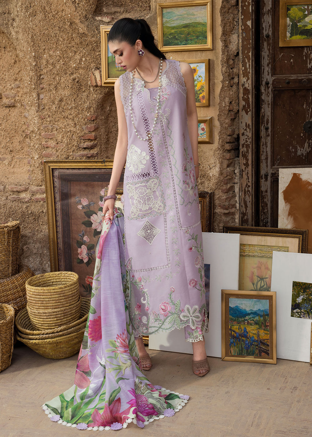 Saira Shakira | Bloom Lawn | IRIS 1B, image 4