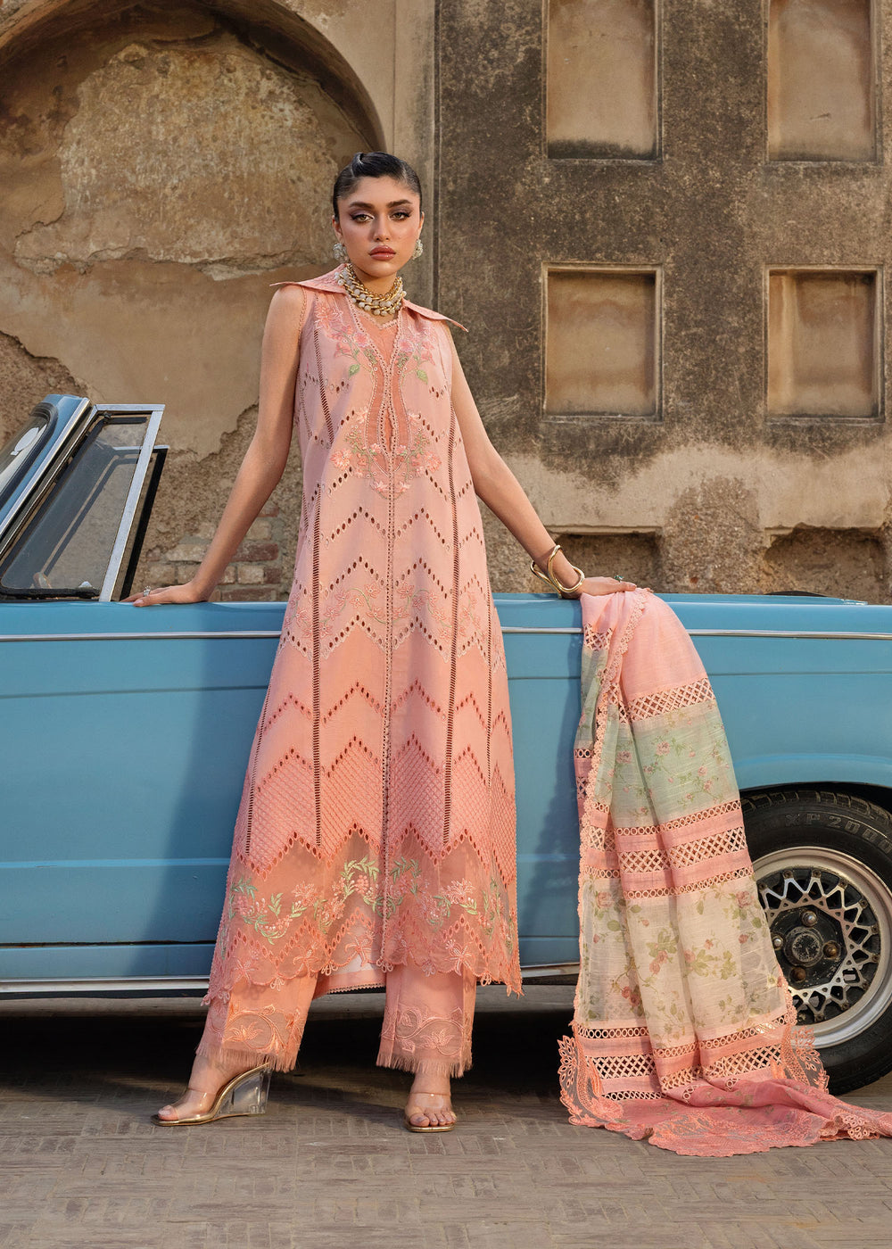Saira Shakira | Bloom Lawn | AMBRE 1B, image 3