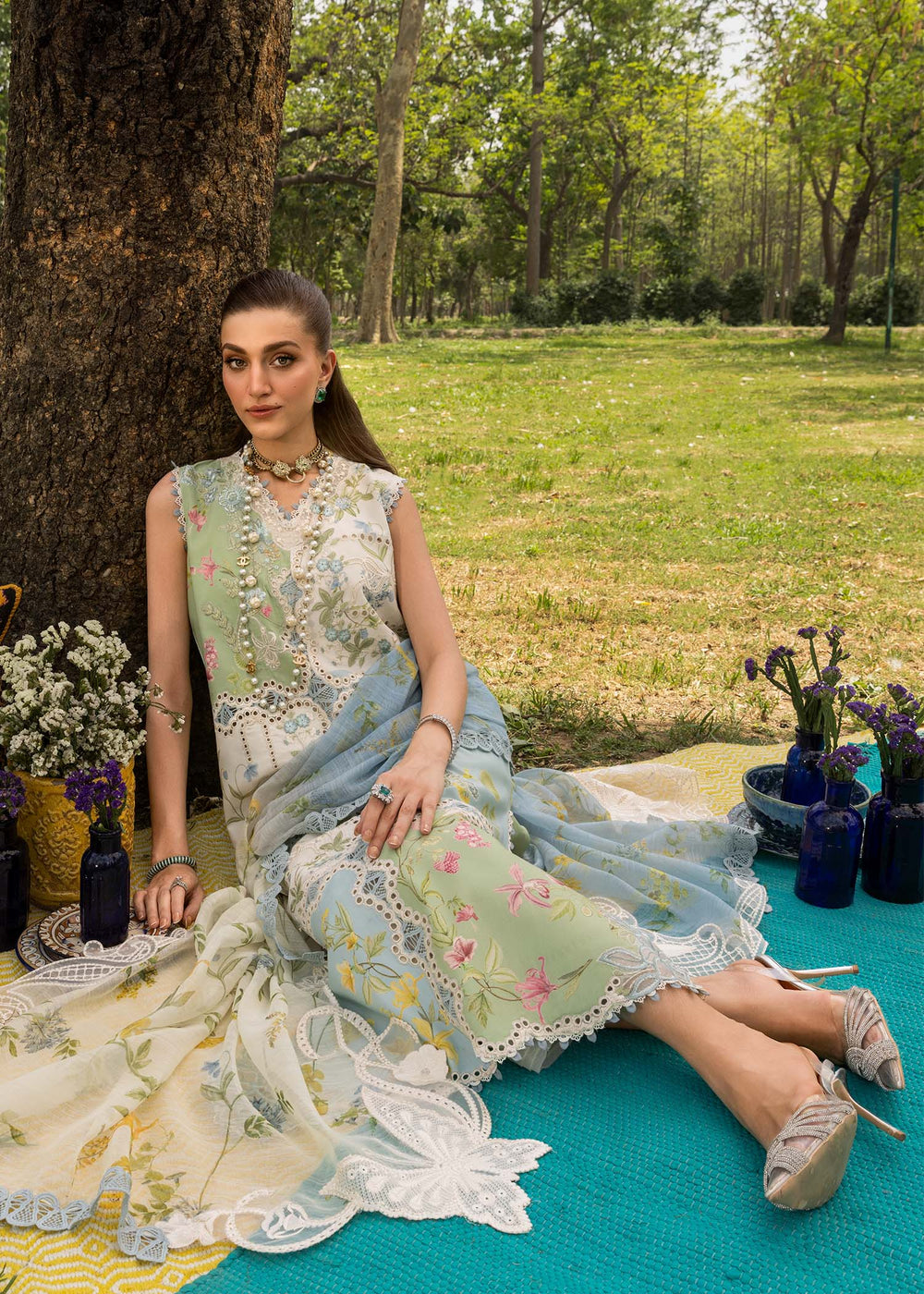 Saira Shakira | Bloom Lawn | LANA 1A, image 7