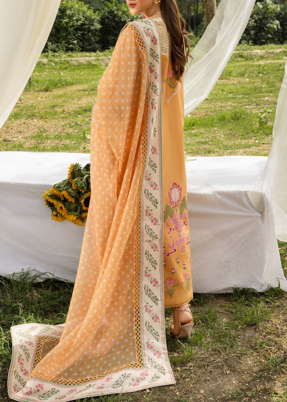 Saira Shakira | Bloom Lawn | LILY 1B, image 2