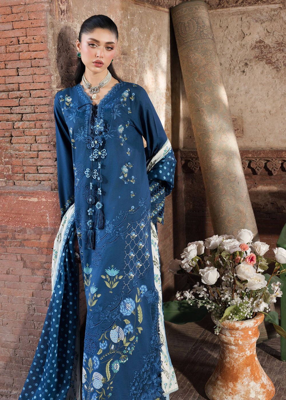Saira Shakira | Bloom Lawn | LILY 1A, image 7