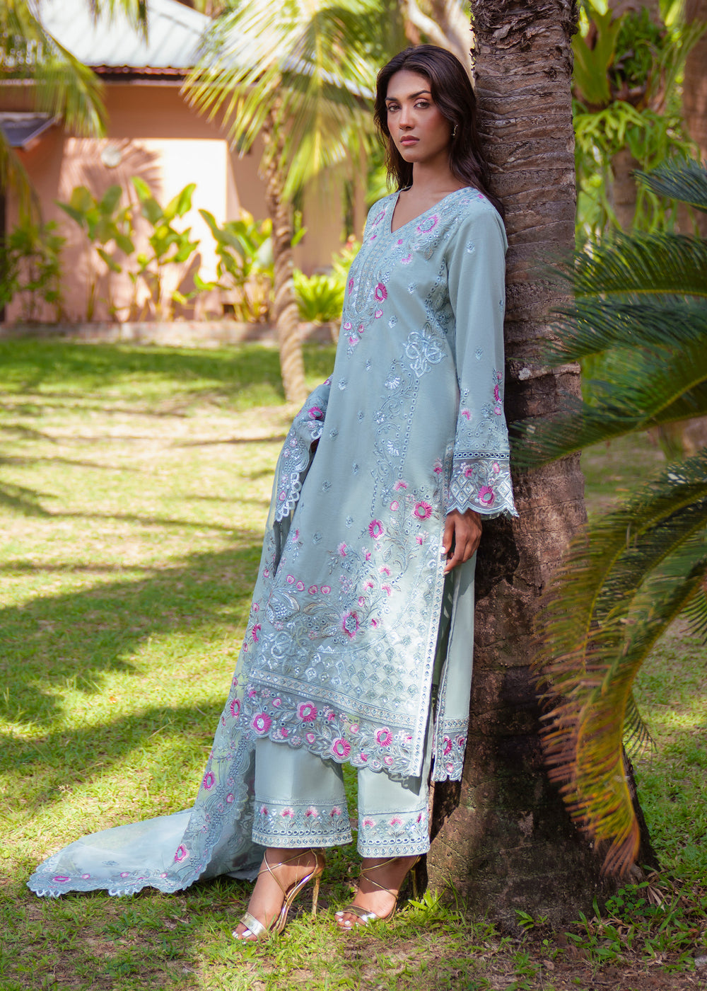 Haseens | Raha Pret | Almas, image 10