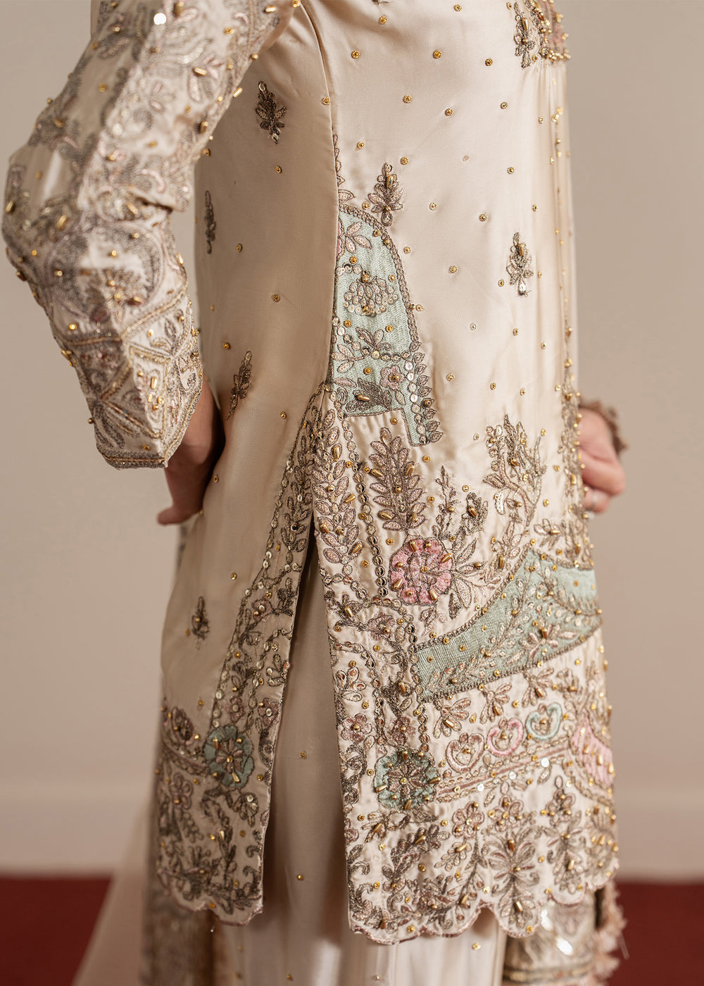 Haseens | Sakhiyan Formals | Arsheen, image 5
