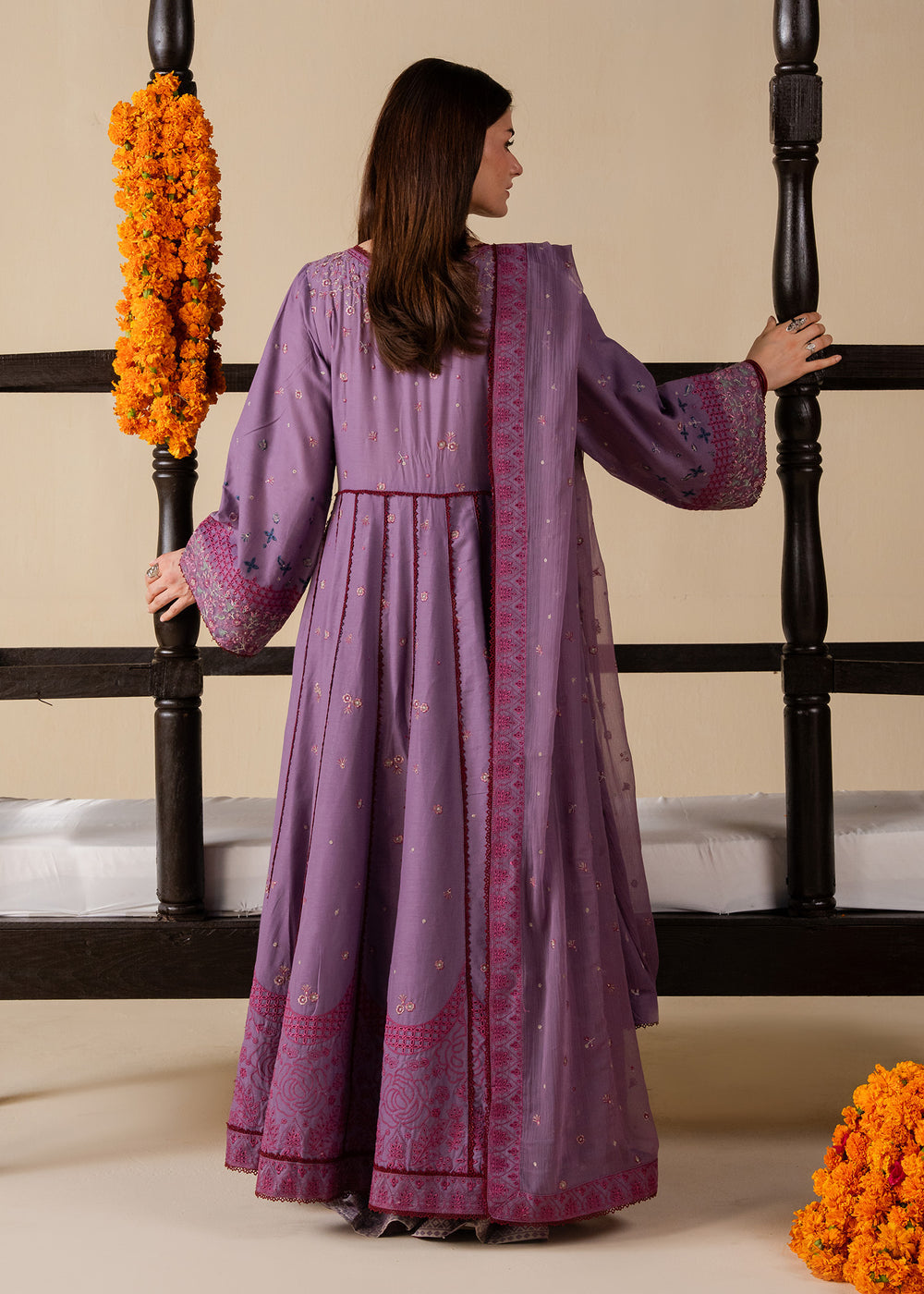 Haseens | Zahia Formal | Seham, image 2