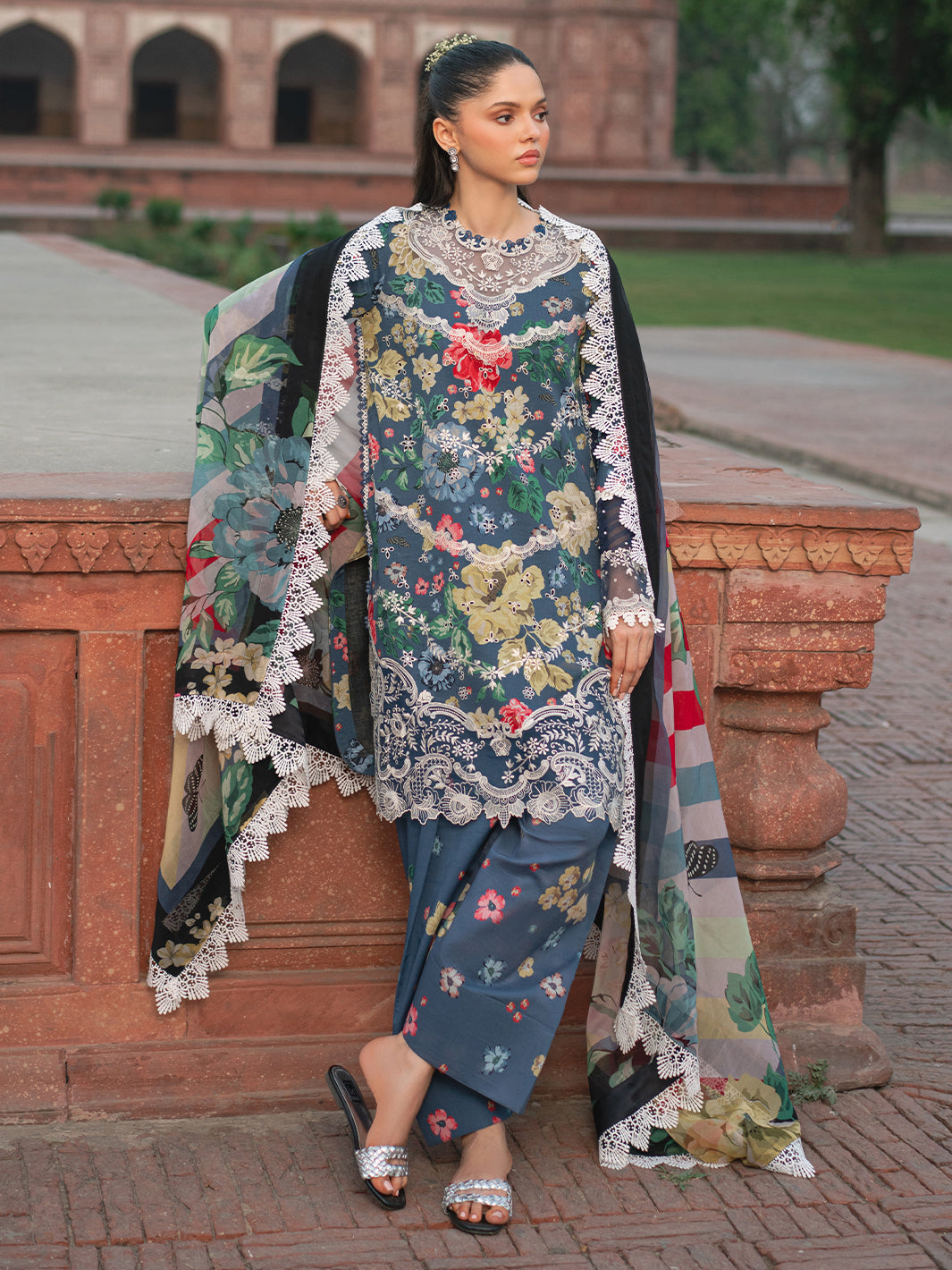Bin Ilyas | Naqsh Naaz Luxury Lawn 25 | 2081 - B -  Bin Ilyas Ladies Clothes - Original Designer Dress - House of Maryam