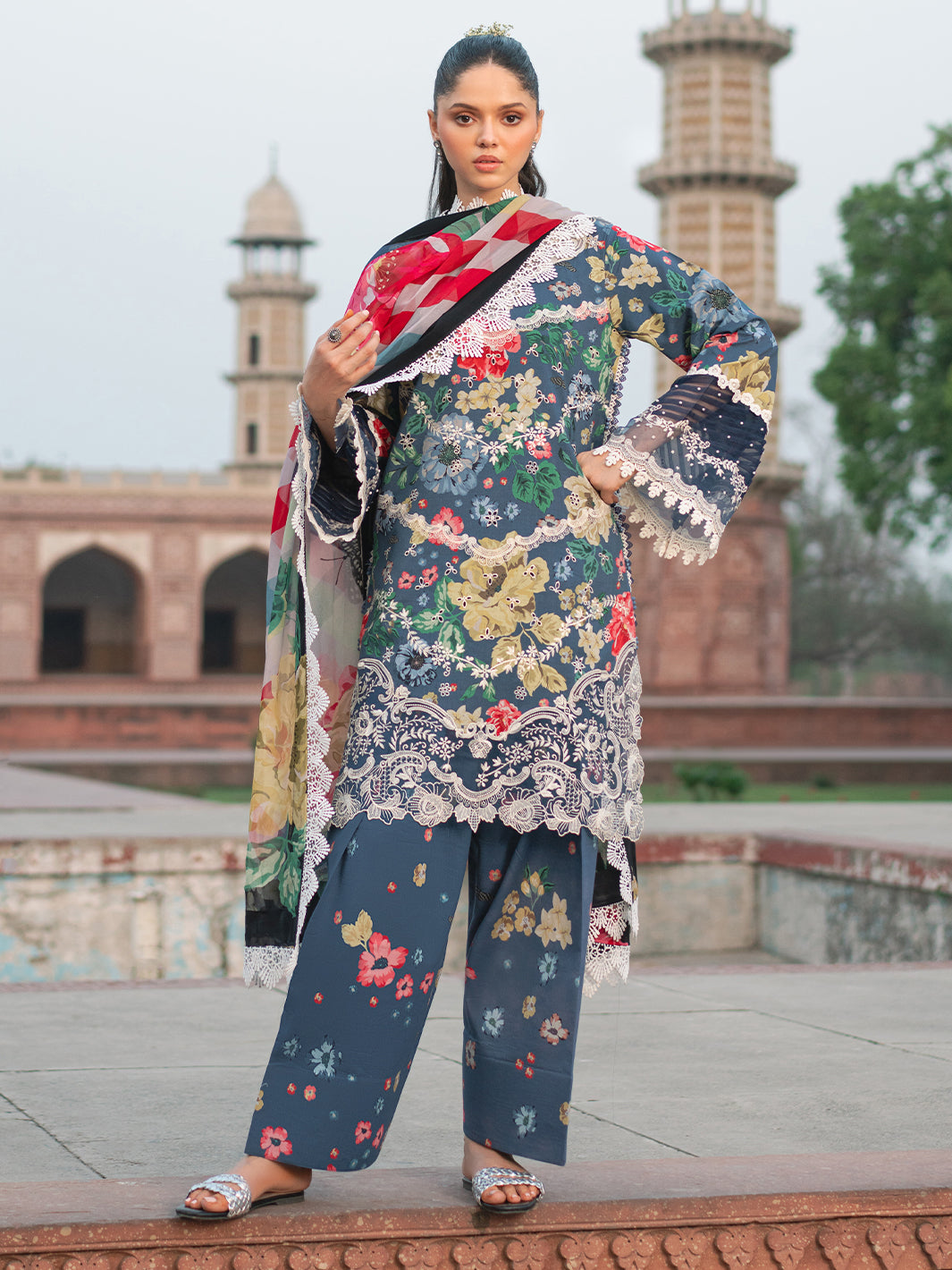 Bin Ilyas | Naqsh Naaz Luxury Lawn 25 | 2081 - B -  Bin Ilyas Ladies Clothes - Original Designer Dress - House of Maryam