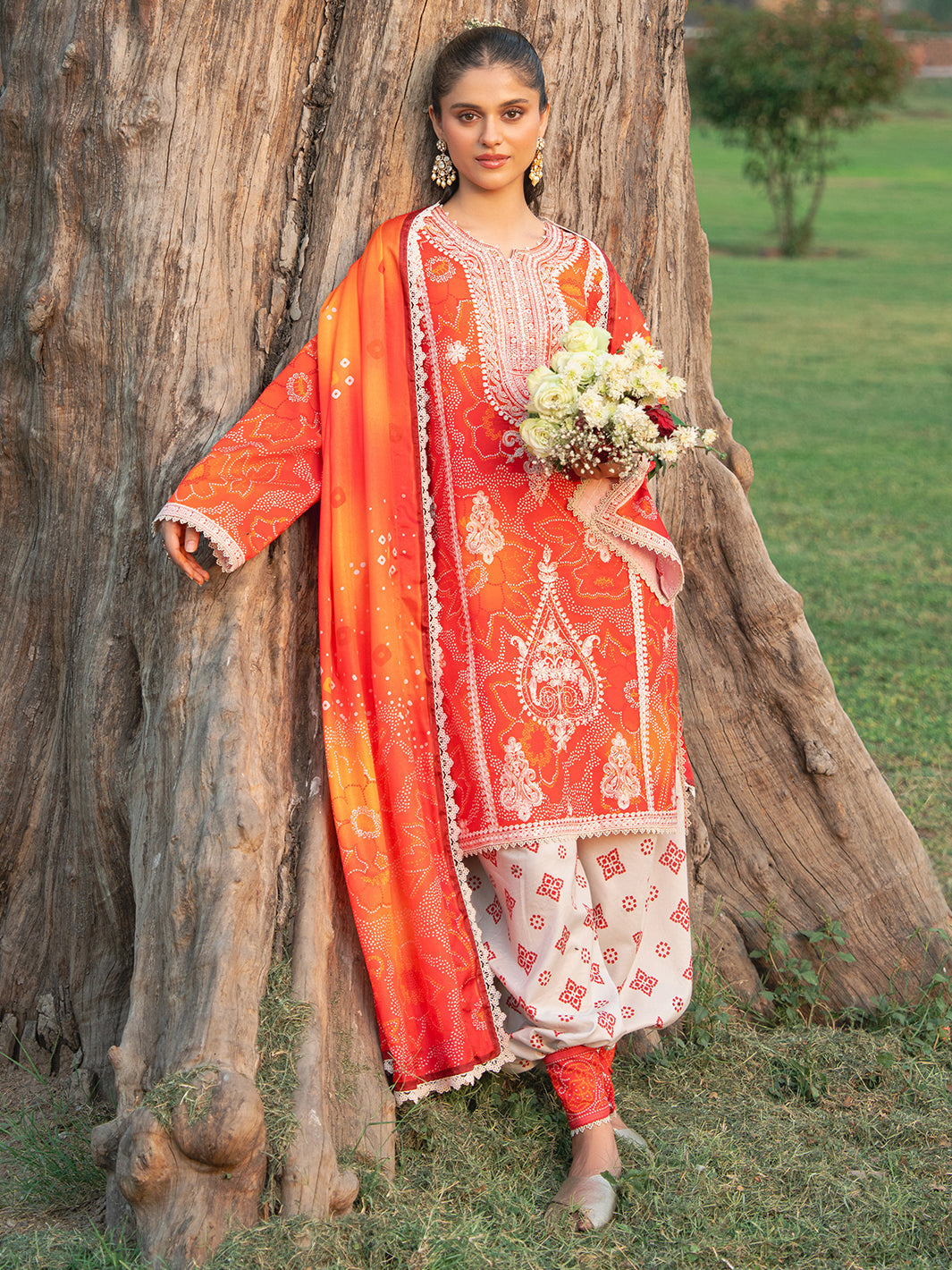 Bin Ilyas | Naqsh Naaz Luxury Lawn 25 | 2084 - A -  Bin Ilyas Ladies Clothes - Original Designer Dress - House of Maryam