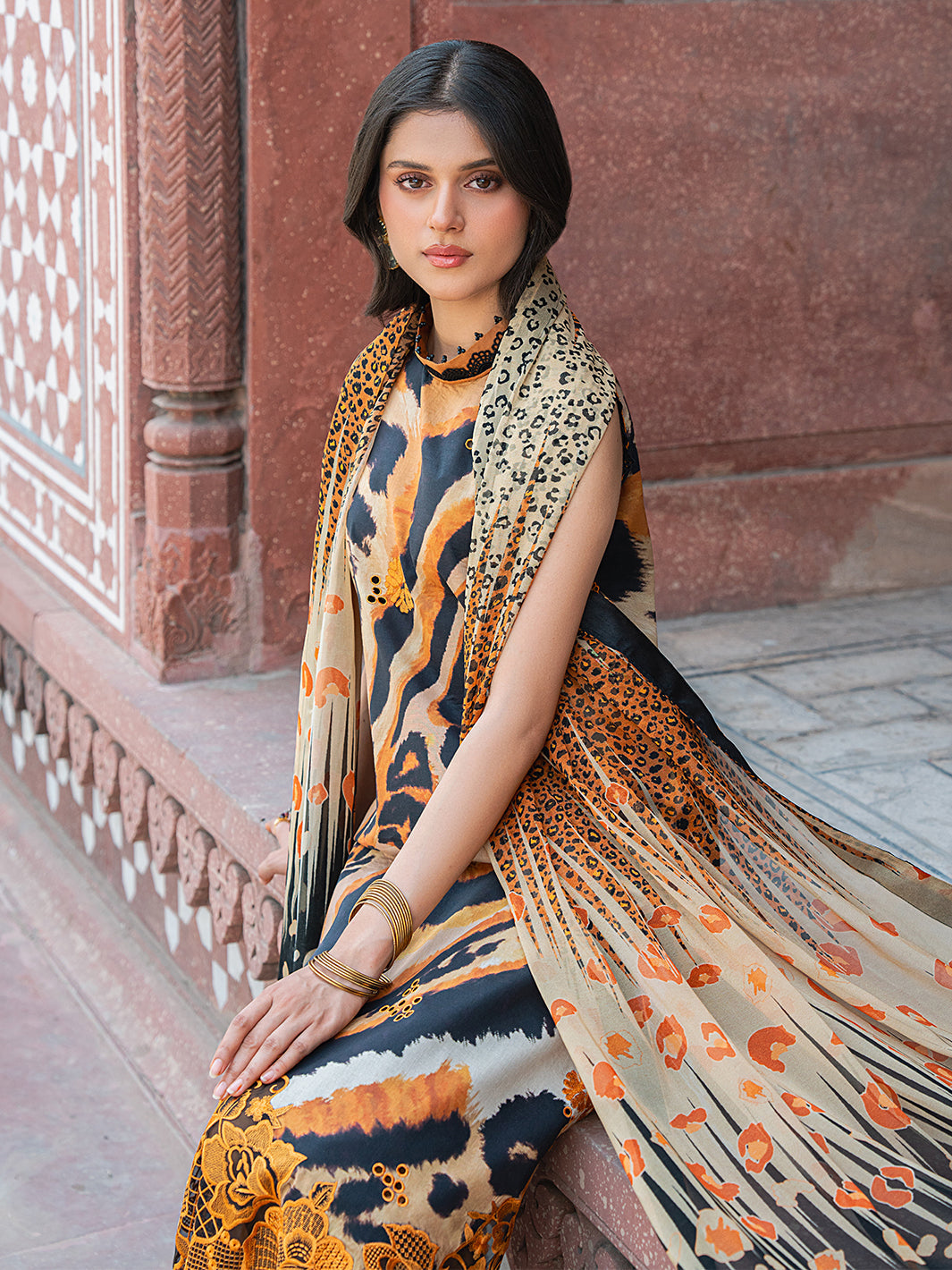 Bin Ilyas | Naqsh Naaz Luxury Lawn 25 | 2086 - B -  Bin Ilyas Ladies Clothes - Original Designer Dress - House of Maryam