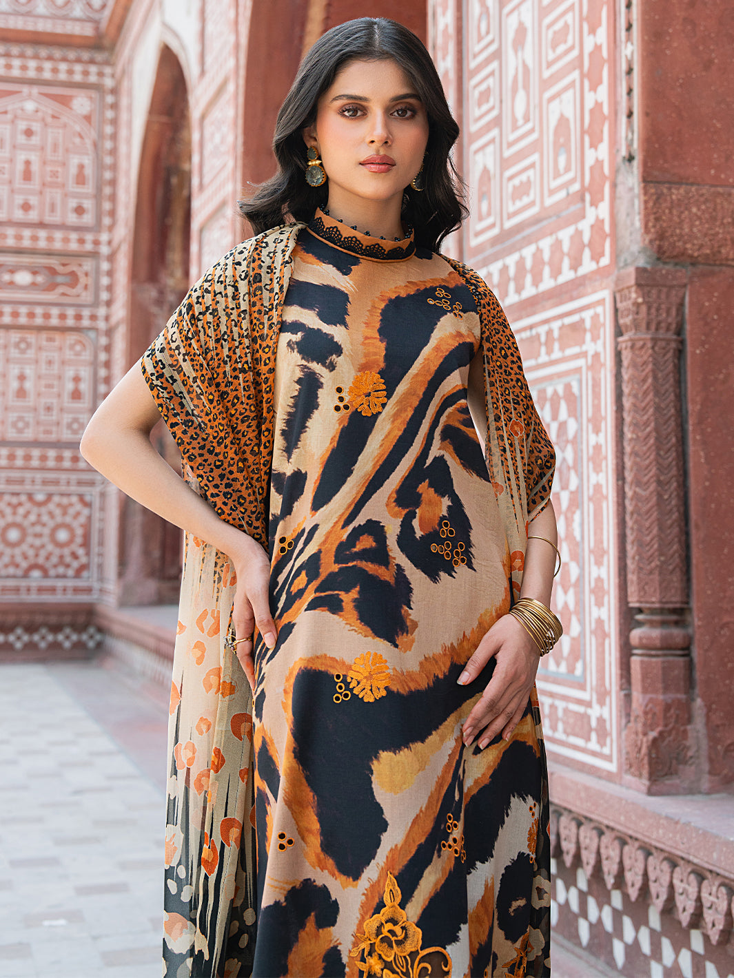 Bin Ilyas | Naqsh Naaz Luxury Lawn 25 | 2086 - B -  Bin Ilyas Ladies Clothes - Original Designer Dress - House of Maryam