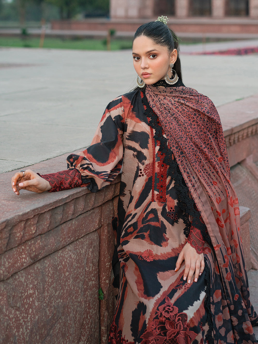 Bin Ilyas | Naqsh Naaz Luxury Lawn 25 | 2086 - C -  Bin Ilyas Ladies Clothes - Original Designer Dress - House of Maryam