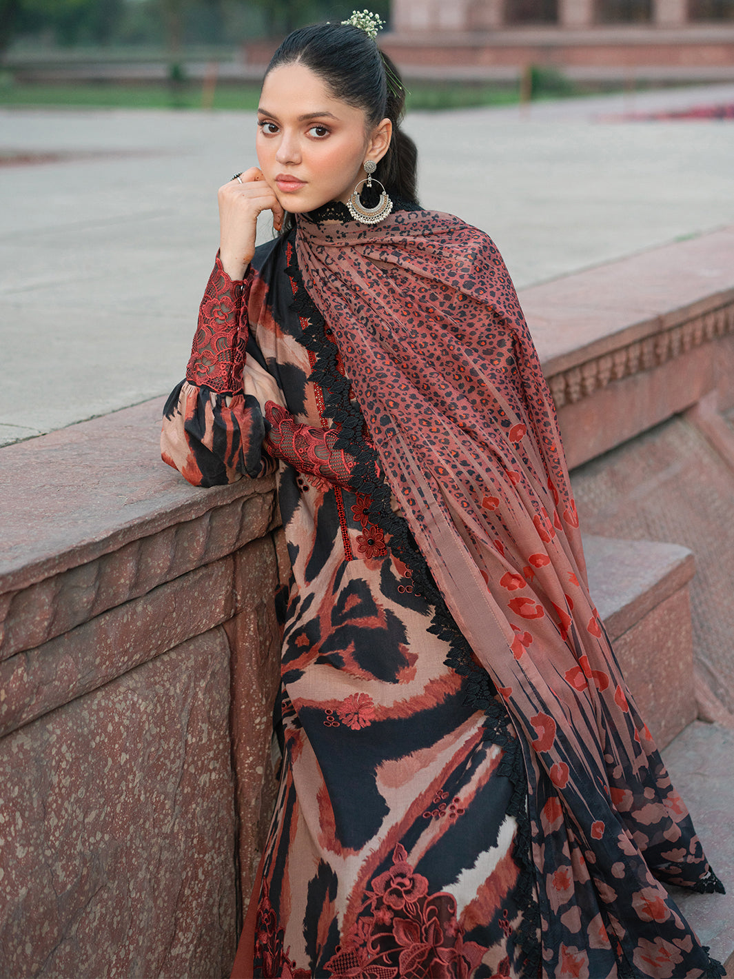 Bin Ilyas | Naqsh Naaz Luxury Lawn 25 | 2086 - C -  Bin Ilyas Ladies Clothes - Original Designer Dress - House of Maryam