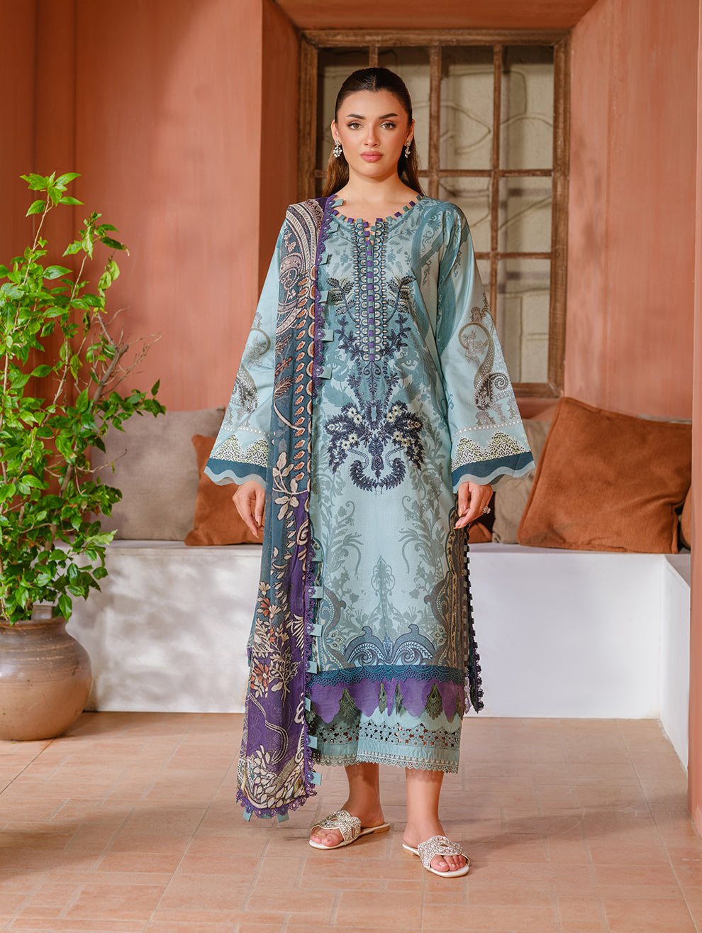 Jade | Cambric 25 | URBANE EMBROIDERED CAMBRIC 25 PG
