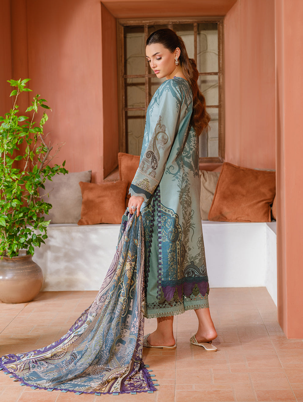 Jade | Cambric 25 | URBANE EMBROIDERED CAMBRIC 25 PG, image 2