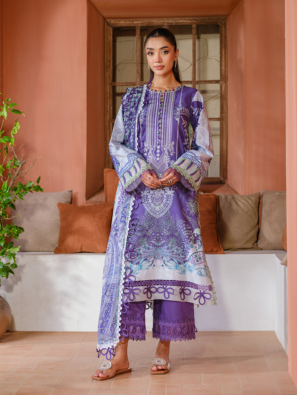Jade | Cambric 25 | URBANE EMBROIDERED CAMBRIC 25 P
