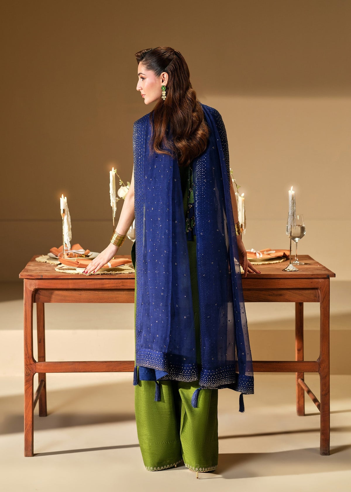 Mahum Asad | The Shadow Line | Verde, image 4