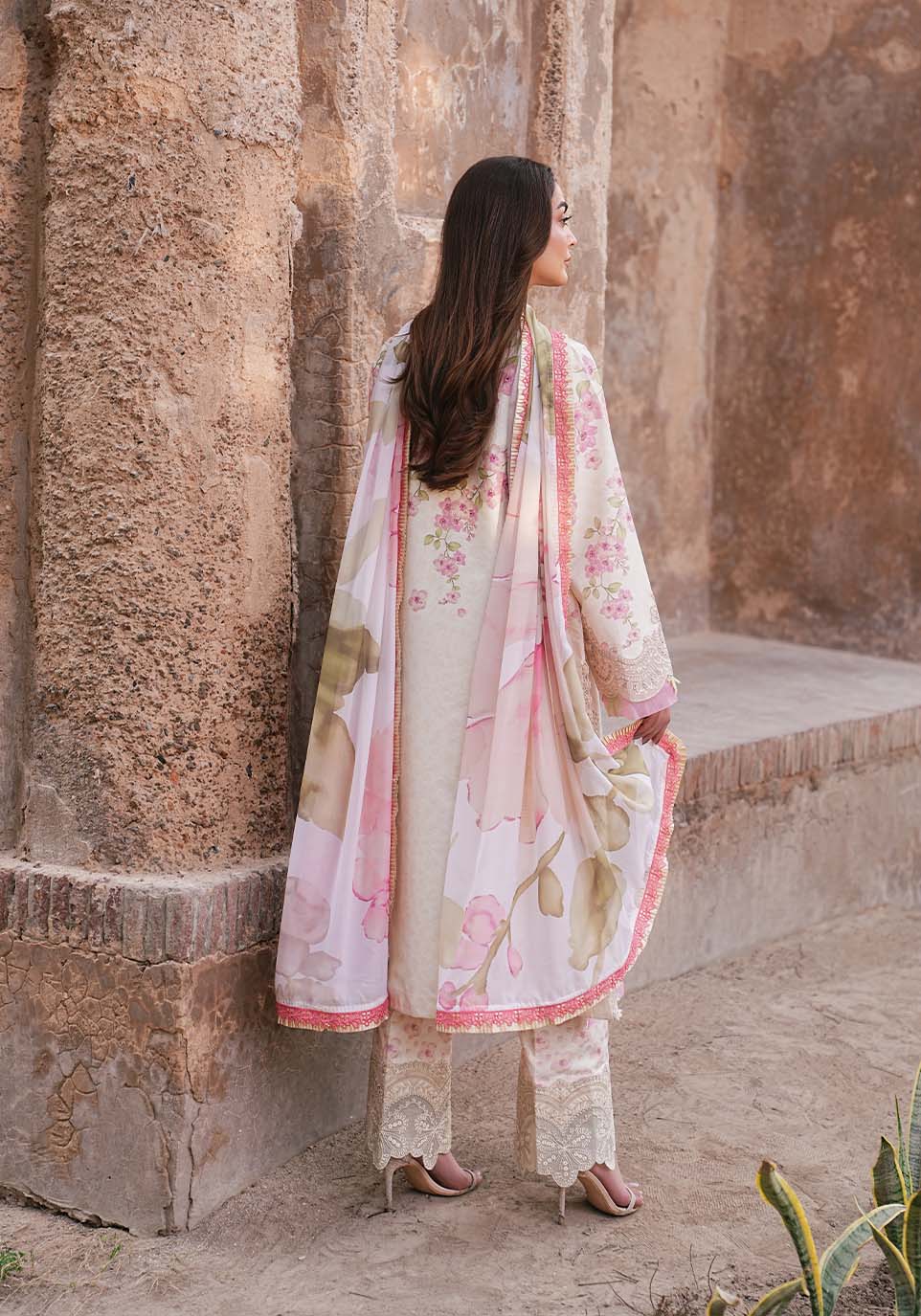 Zarqash | Luxe Lawn 26 | ZQL005-2