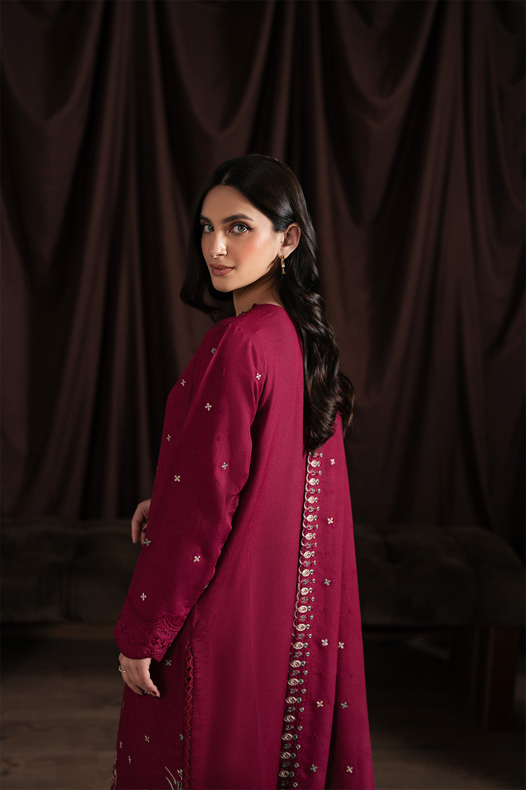 Neeshay | Winter Reverie | Merlot, image 2