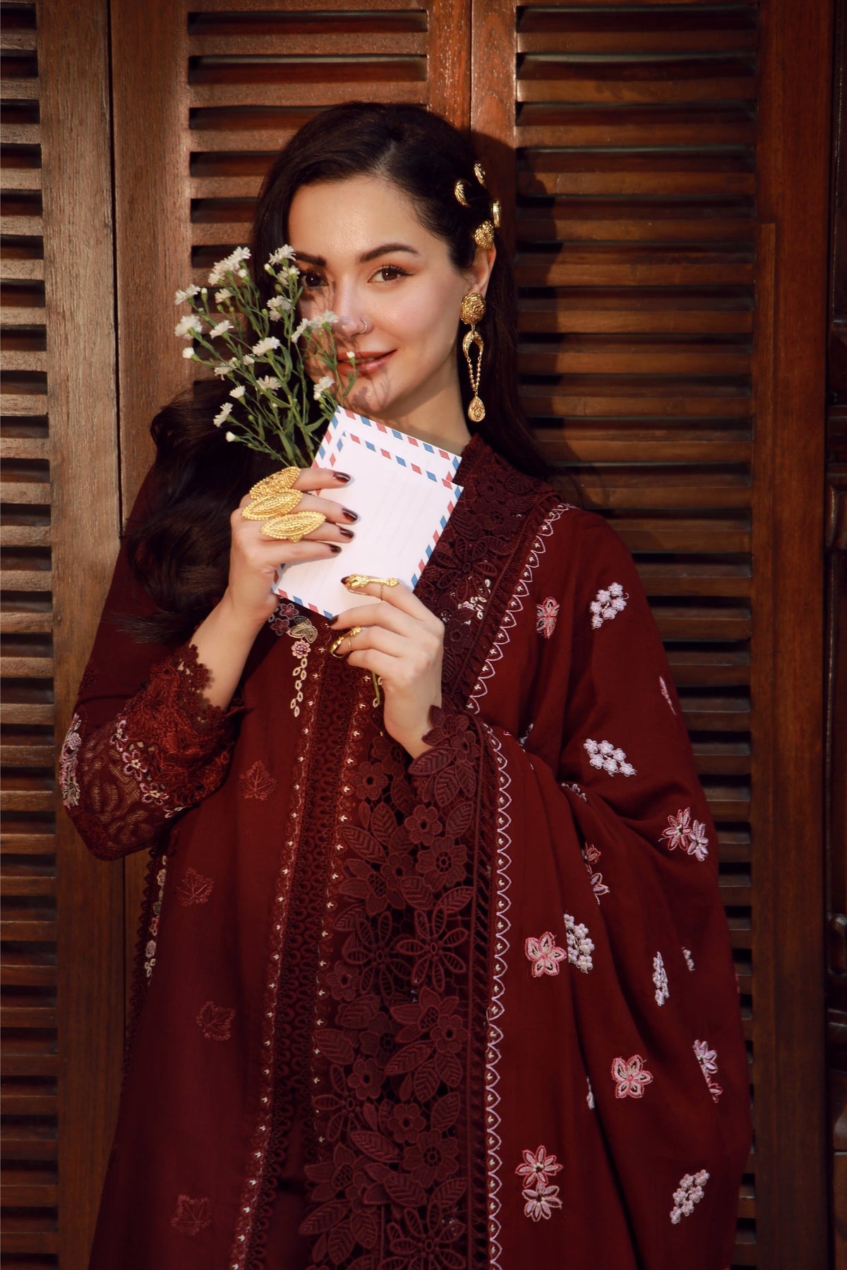 Maryam Hussain | Winter Shawl 25 | Taali, image 3